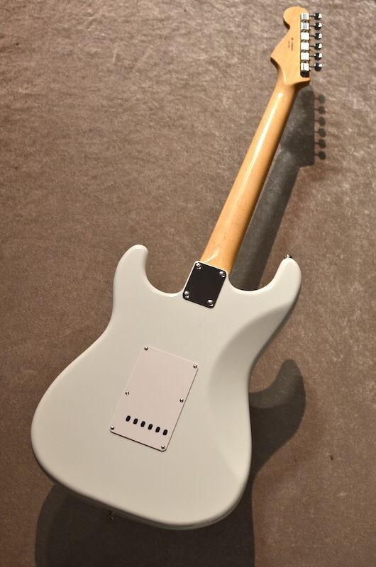 ギター Fender Japan 60s Stratocaster, White Fender Made in Japan Traditional 60s Stratocaster Olympic