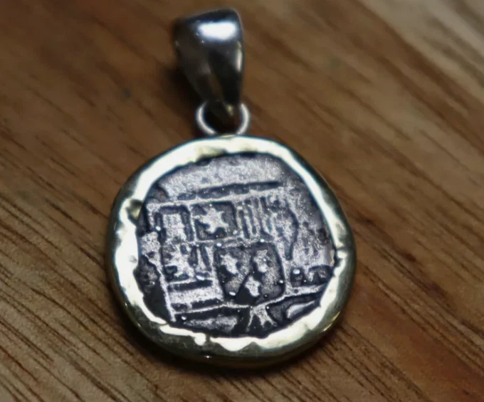 Urca de Lima SPAIN COLONIAL ship wreck COIN solid STERLING SILVER Pendant 26mm - Image 4 of 4
