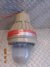 HUBBELL KILLARK EMI20 LIGHTING FIXTURE for HAZARDOUS LOCATIONS