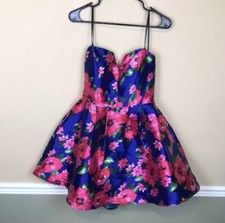 Windsor Juniors’ Floral Print Strapless Fit and Flare Tulle Lined Mini Dress 7/8