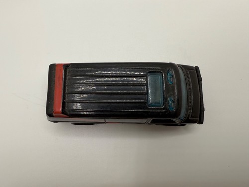 2011 HOT WHEELS GMC THE A TEAM VAN 1983 BLACK/RED 5SP 1:64 - Picture 5 of 7