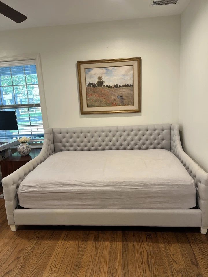 Restoration Hardware Daybed/Guest Bed, Full Size With Mattress - Image 3 of 4
