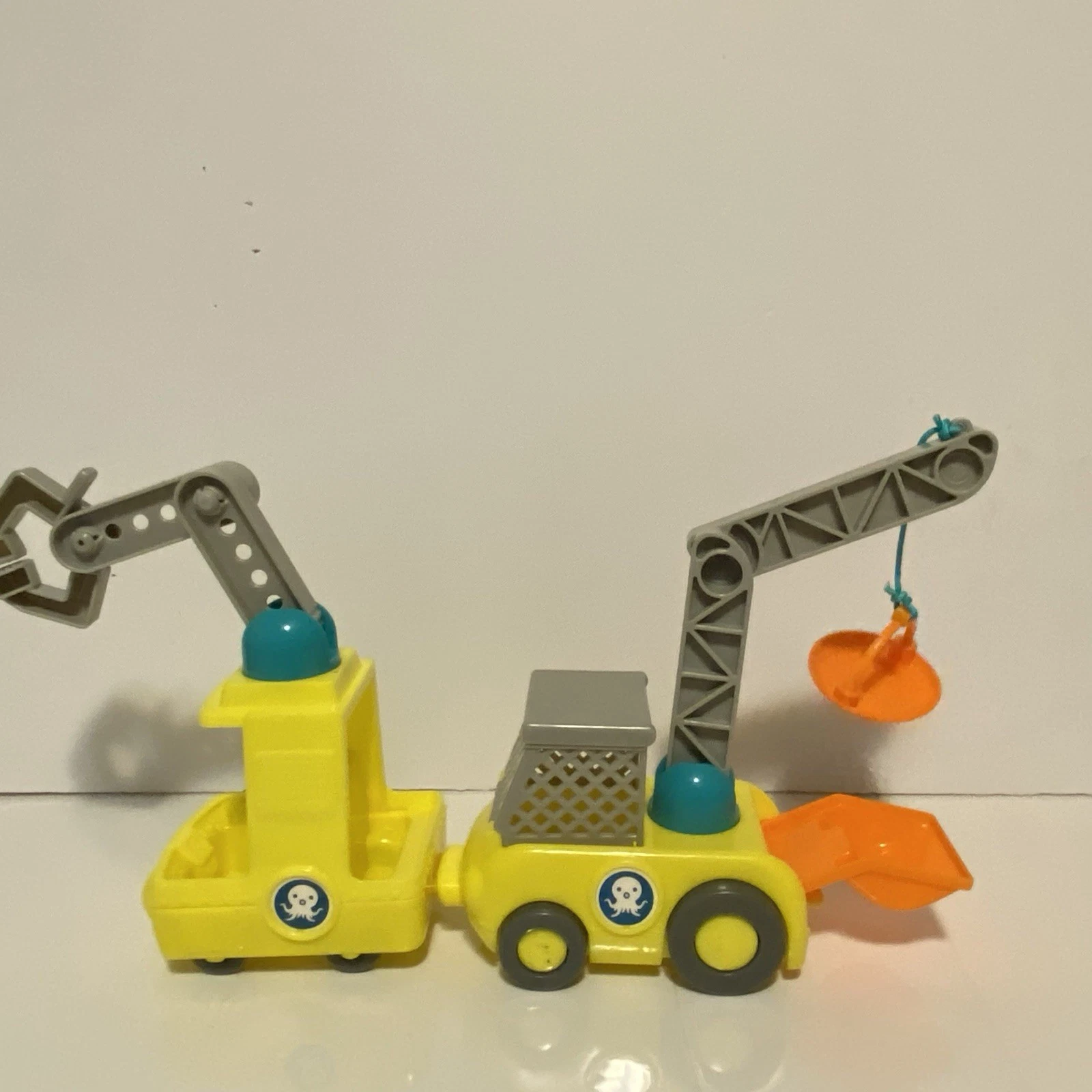  octo-repair vehicle station gups octo-crane octo-claw car toys 
