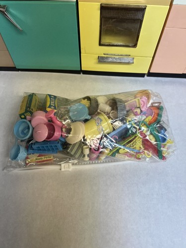 Vintage 1960's MCM Barbie Doll Reading Deluxe DREAM KITCHEN Set w/Accessories - Picture 10 of 16