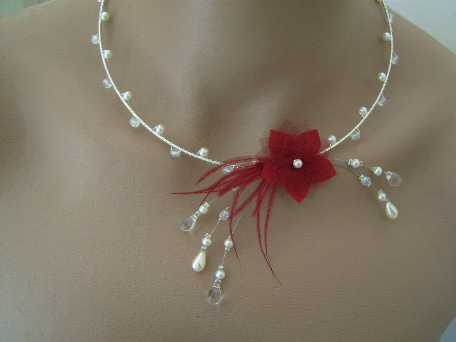 Collier mariée cristal et perles de nacre ivoire pour robe de soirée