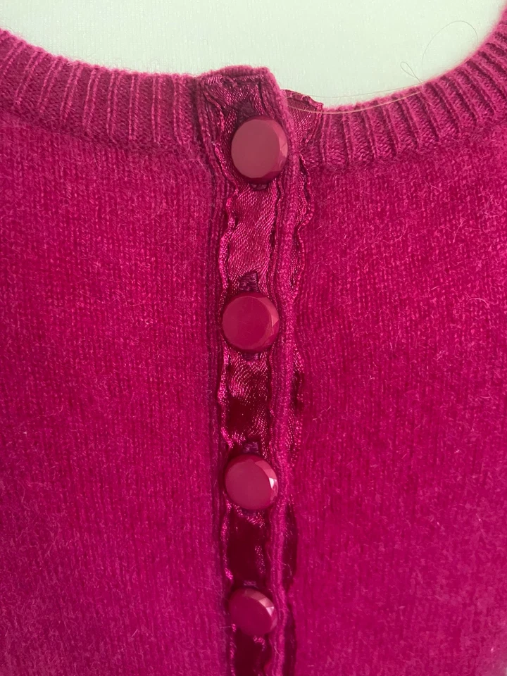 Ladies Oasis 100% cashmere hot pink scoop neck cardigan Size 10 Used VGC - Image 2 of 4