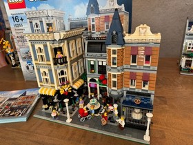 Lego Assembly Square Creator Expert Modular 10255 Complete W Box + Instructions