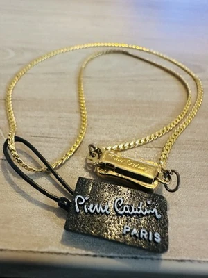 Collier chaîne Pierre Cardin dorée neuf jamais utilisé taille 42 cm prix 25€ - Photo 1/4