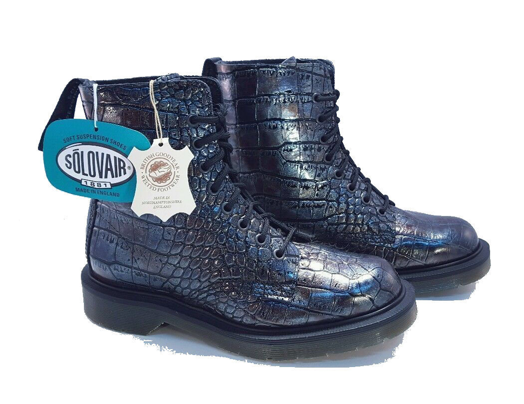 solovair dr martens