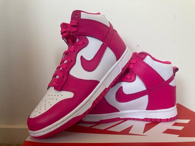 pink nike dunk high