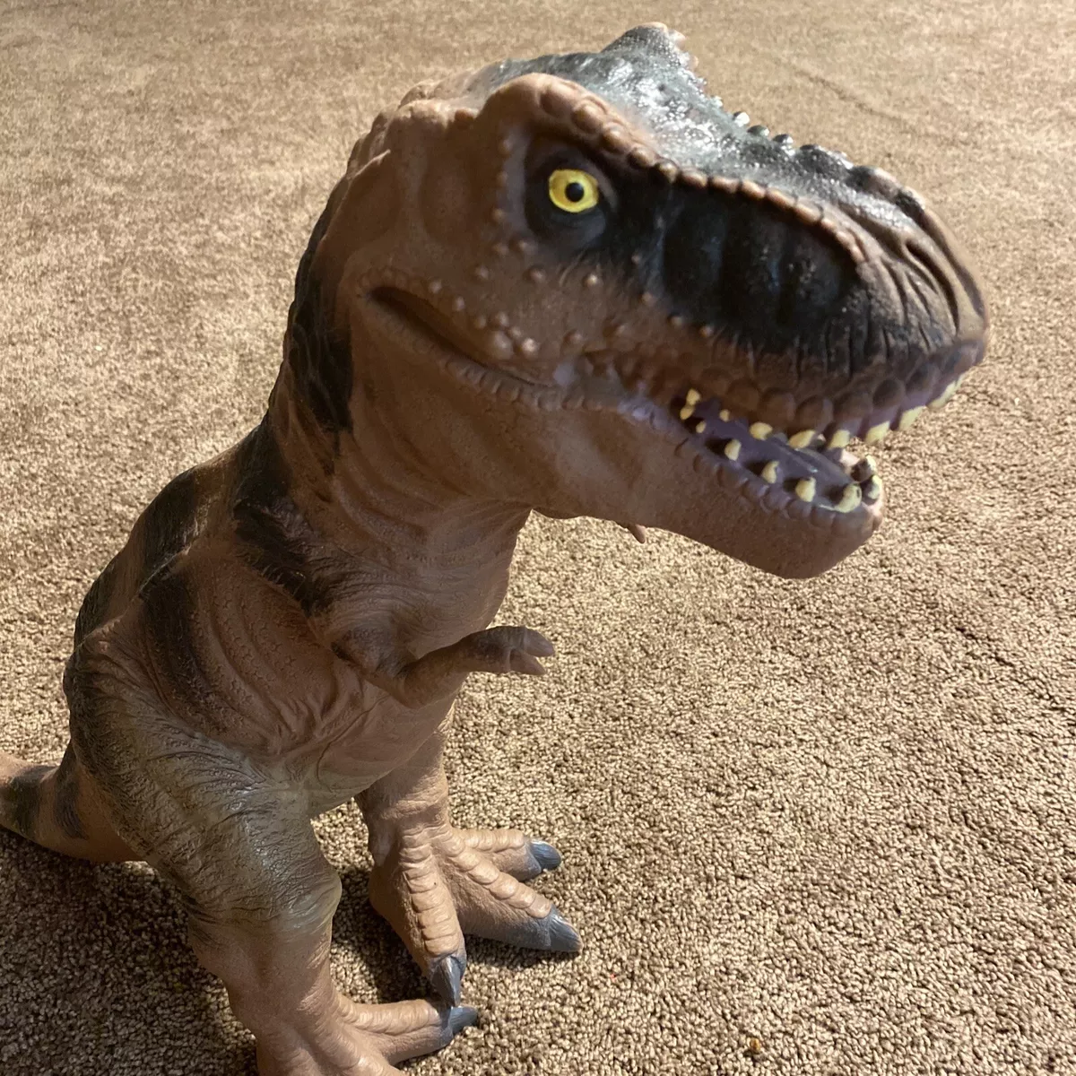 Toys R Us Dinosaurs Tyrannosaurus 17 T