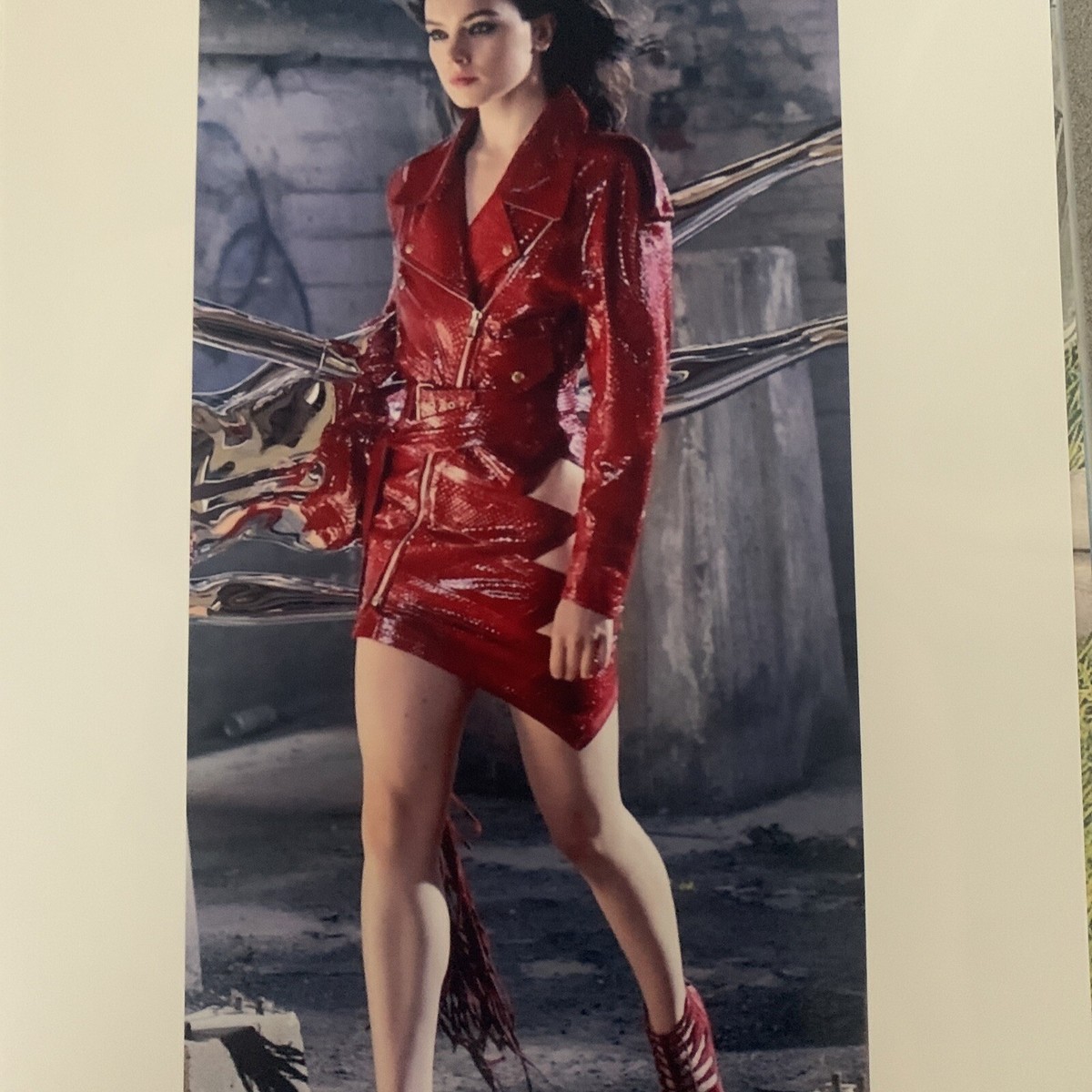 セール中…デイジー・リドリー直筆サイン入り大型写真…Daisy Ridley セール中…デイジー・リドリー直筆サイン入り大型写真…Daisy