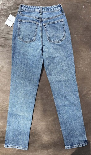 NWT! FOREVER 21 Size 30 (Sz 10) Women's Ultra High Rise Straight Leg Jeans - Picture 2 of 2