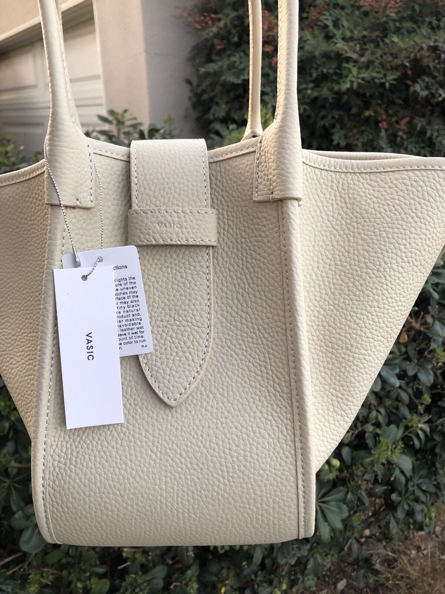 vasic port mini ベージュ NWT VASIC New York/Japan Port Mini In Pear Sold Out Color