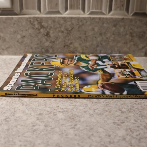 Sports Illustrated Green Bay Packers The NFL's Most Successful Franchise 2013 - Picture 3 of 5