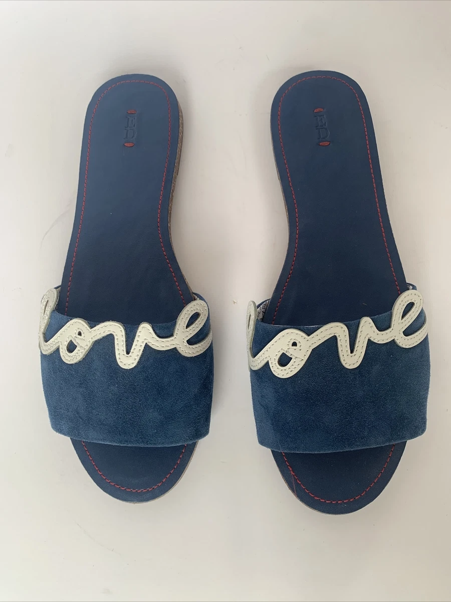 Ellen degeneres best sale sandals
