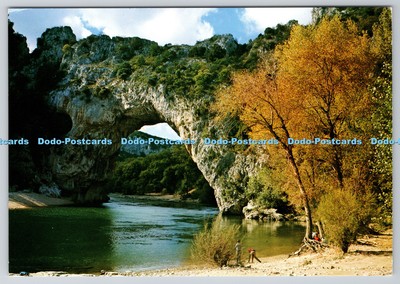 D325092 France. Les Gorges de L Ardeche. Le Pont D Arc. Cellard. Bron. PM. Macla