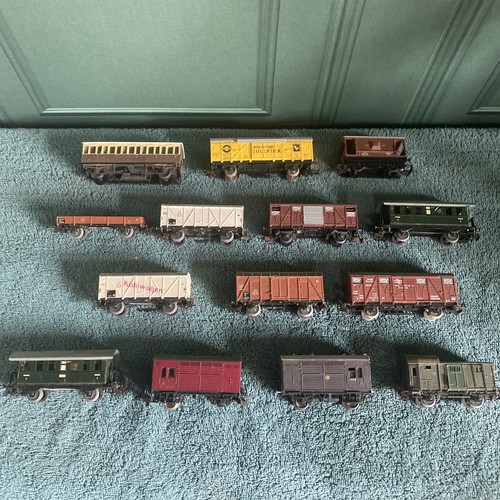 14 Marklin 00 Gauge Model Railway Wagons Hornby Lima