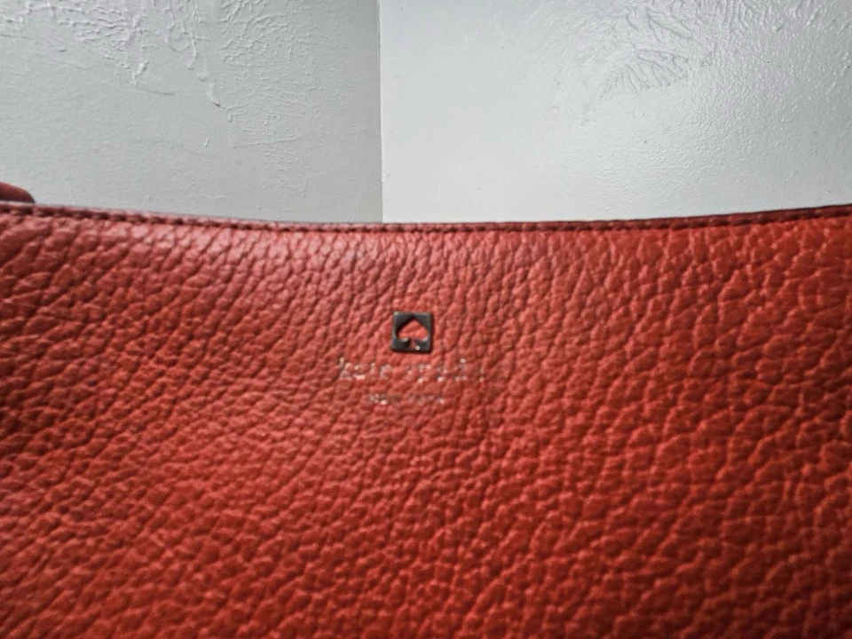 Kate Spade Vibrant红色斜挎包 — 第 4/4 张图片