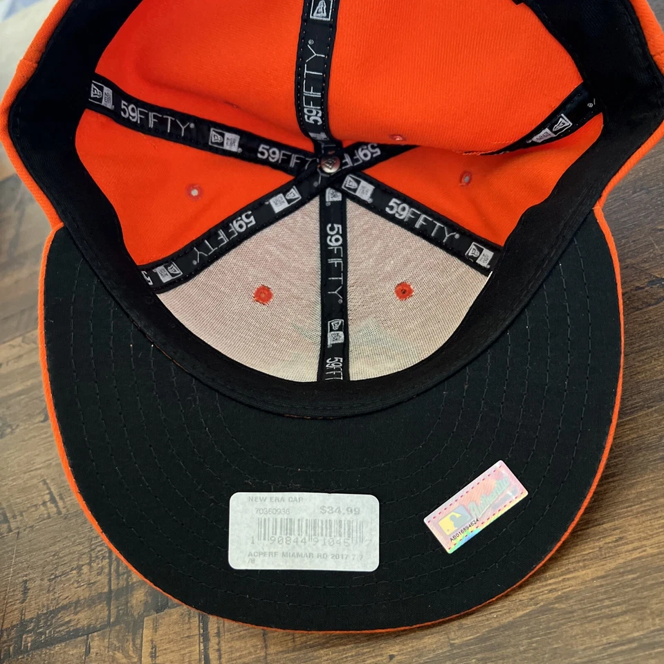Chapéu ajustável autêntico New Era MLB Miami Marlins 2017 em campo 59FIFTY 7 7/8 - Imagem 4 de 4