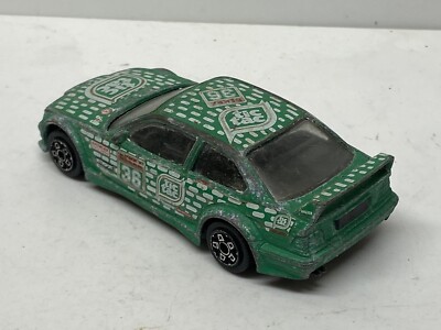 ★特注品!★BMW M3 1/43【E30 tictac】ミニカー Bburago BMW M3 In Green Tic Tac Livery 1/43 Scale Unboxed