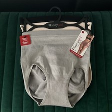 Skinnygirl Shaping Seamless Briefs Multicolor Size Small 3 pair