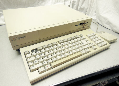 Commodore Amiga 1000 Vintage Computers & Mainframes