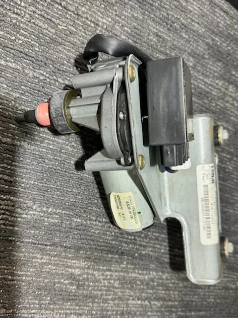 Nuevo motor limpiaparabrisas trasero Hummer H2 2003-2007 OEM 15112266 Foto 2 de 4