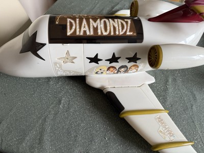 Bratz Diamondz Jet Playset   White Plastic Toy Airplane with Bratz Decals