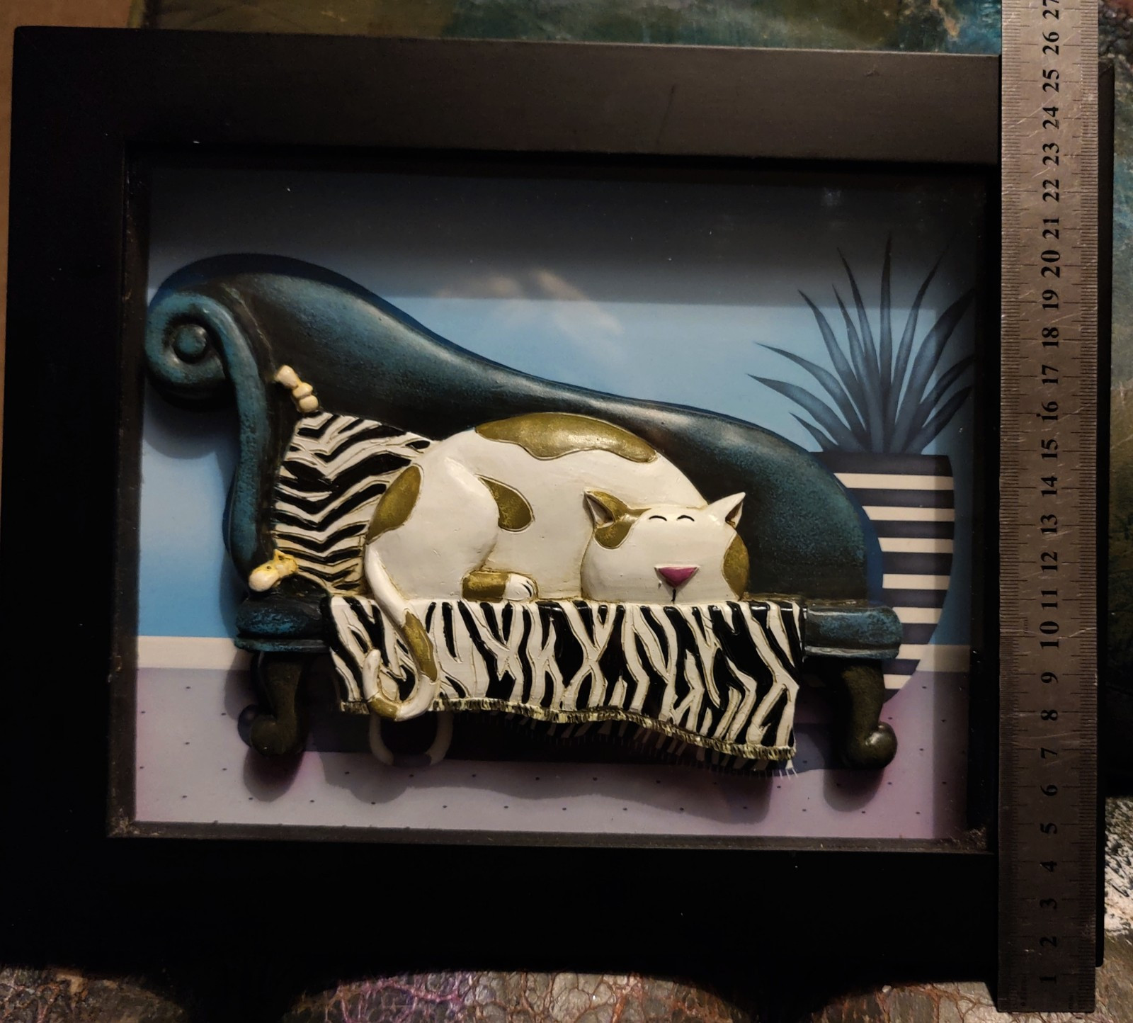Framed 3D Effect /Happy Cat Relaxing On Sofa/Sleepy Kitten/ Perfect Condition