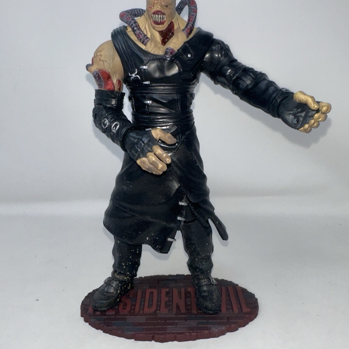 2001 Palisades Resident Evil 3 NEMESIS Action Figure Series