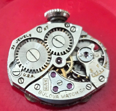 VINTAGE~BULOVA 6AK~21J USA WATCH MOVEMENT (GOOD BALANCE)