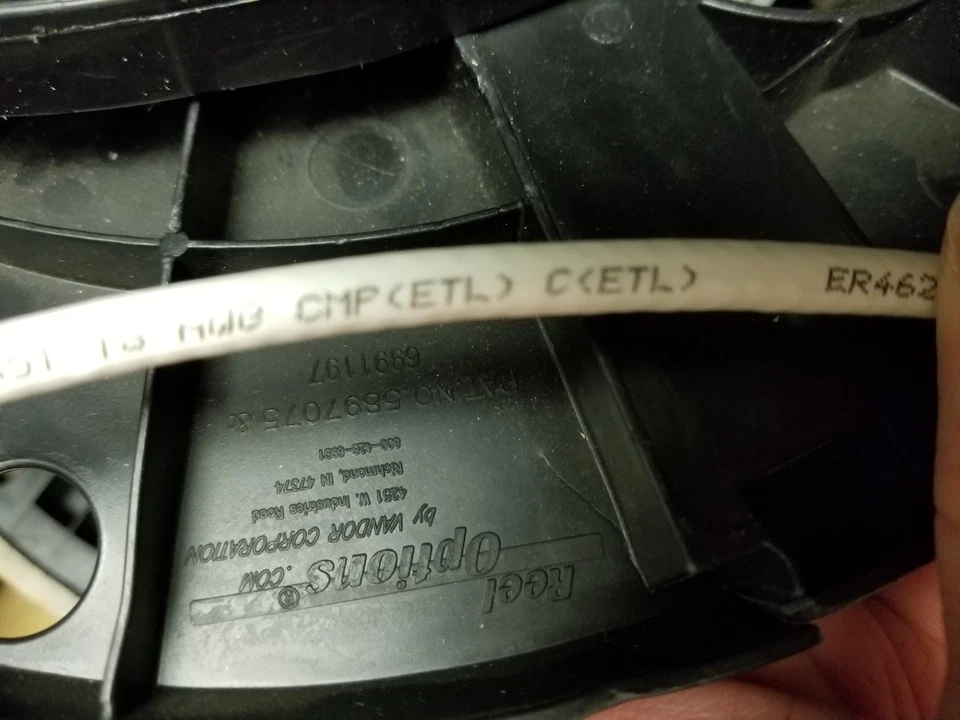 Cable coaxial Commscope Uniprise 2279V Premium HDTV RG6 3 GHz Plenum blanco/50 pies Foto 3 de 4