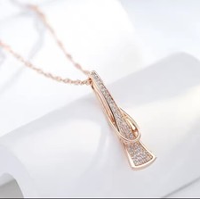 Geometric Rose gold 585 necklace