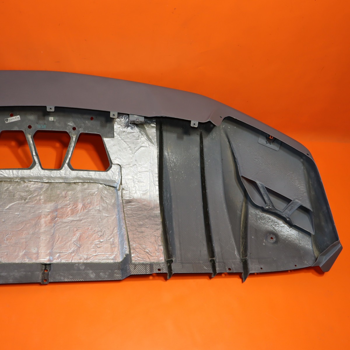 LAMBORGHINI AVENTADOR SVJ REAR BUMPER LOWER 2021 2022 470807107B RECONDITIONED