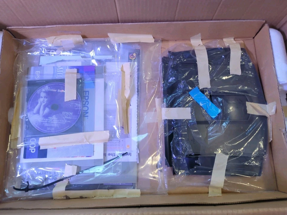 EUC Epson Stylus Photo 2000P Ink Jet Printer w/ Box, 6-Color Large Output - Image 4 of 4