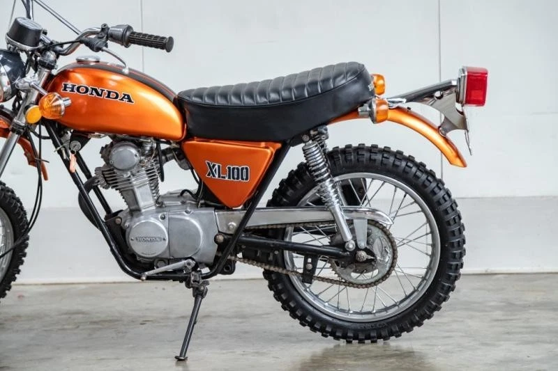 Honda XL100 XL100 K0 1974-1975 New Complete Motorcycle Seat Black With Metal Pan - Image 3 of 4