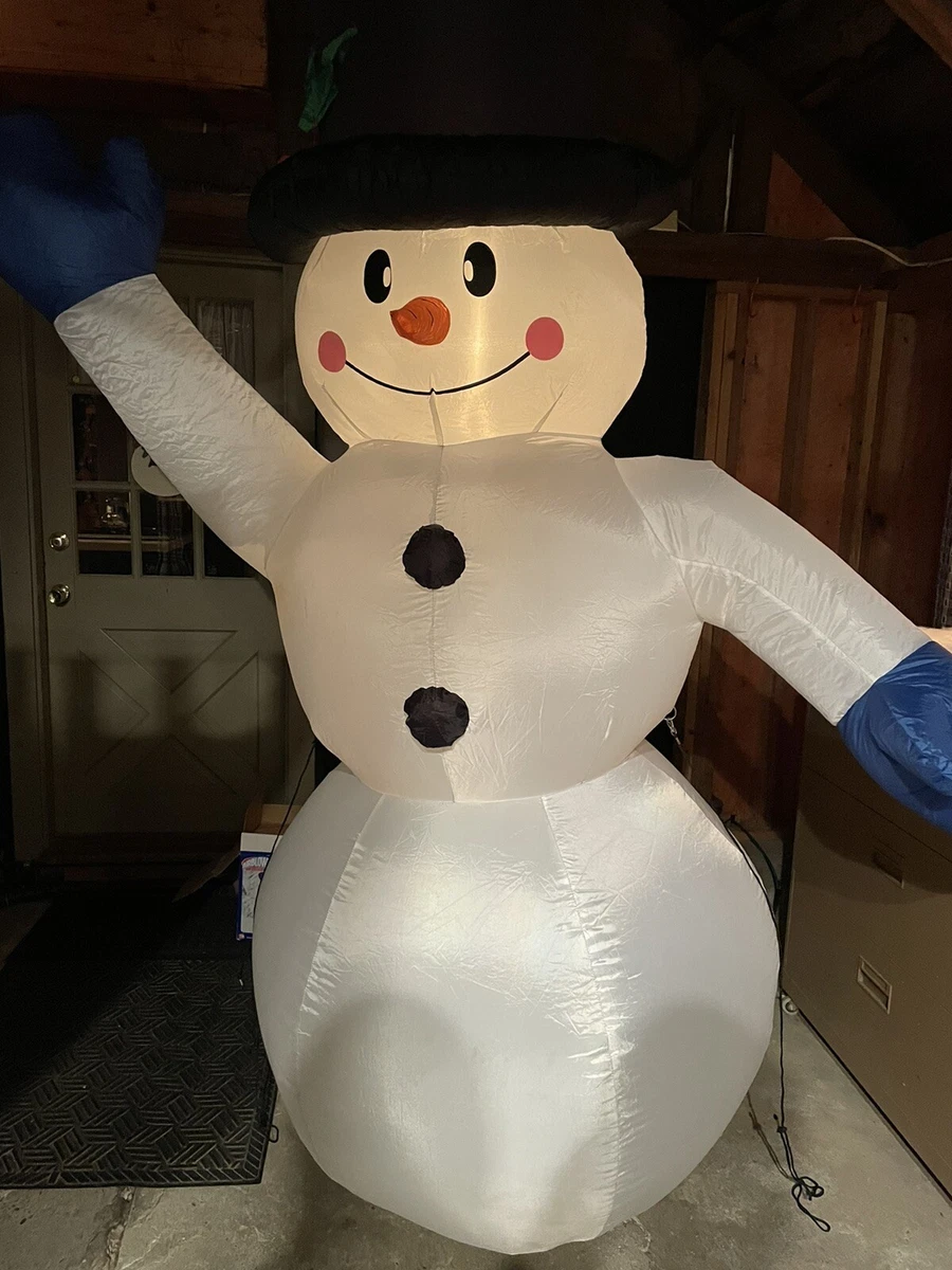 8 ft snowman inflatable