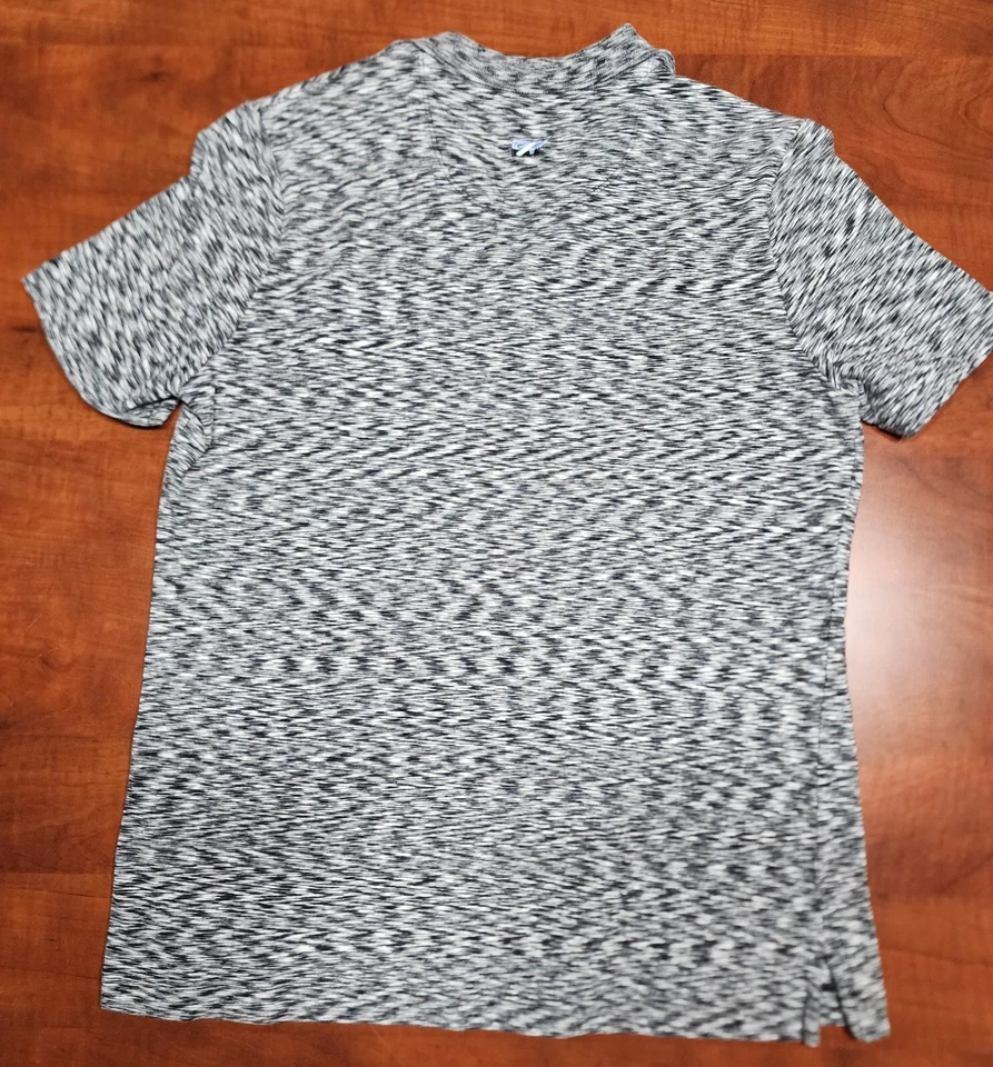 Camiseta deportiva para mujer Cutter & Buck gris estampado geométrico talla PS EUC T102 Foto 2 de 3