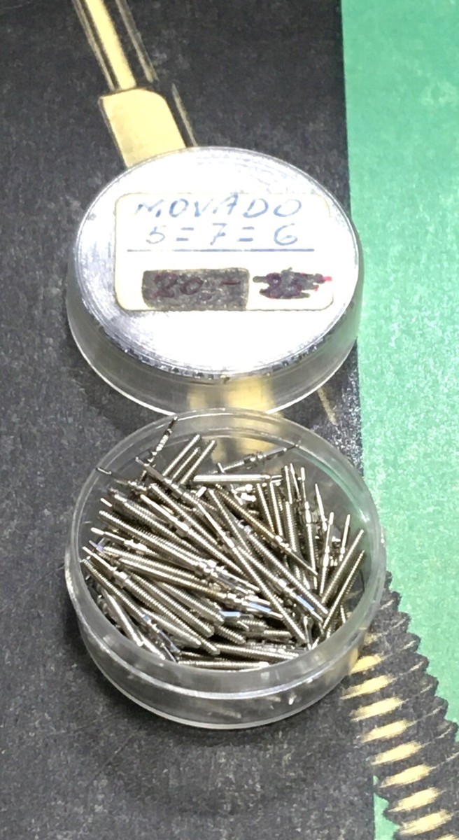 PIECE HORLOGERIE 1 AXE DE BALANCIER POUR MONTRE UNIVERSAL 14 285 INCABLOC