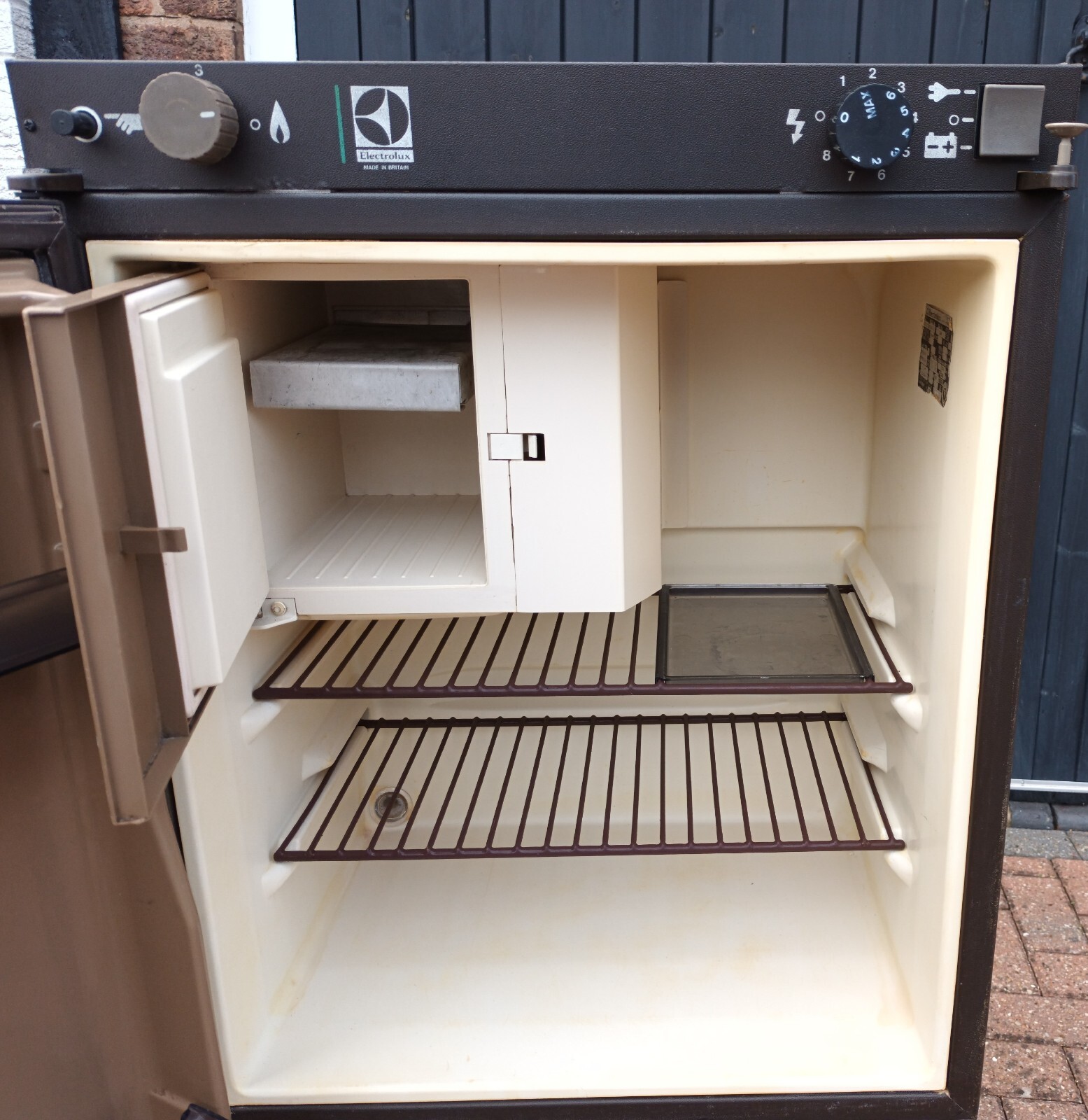 Electrolux RM 212F Caravan Fridge with Piezo Ignition. eBay
