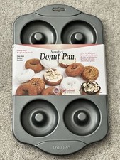 Donut baking pan 3 1/2  6 Durable Non-Stick E...