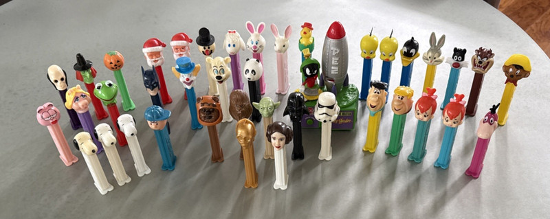 Pez Collection, Star Wars, Looney Tunes, Flintstones, Marvin still works!