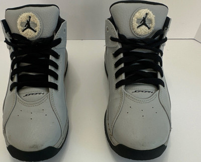 Jordan Ol' School Low BG Wolf Grey Black White Leather Sneaker 6Y 845204-014