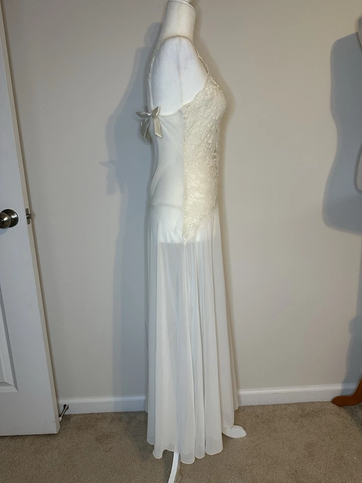 Camisón Victoria's Secret De Colección Talla M Marfil Encaje Corpiño Satén Lazos Slip Romántico Foto 4 de 4