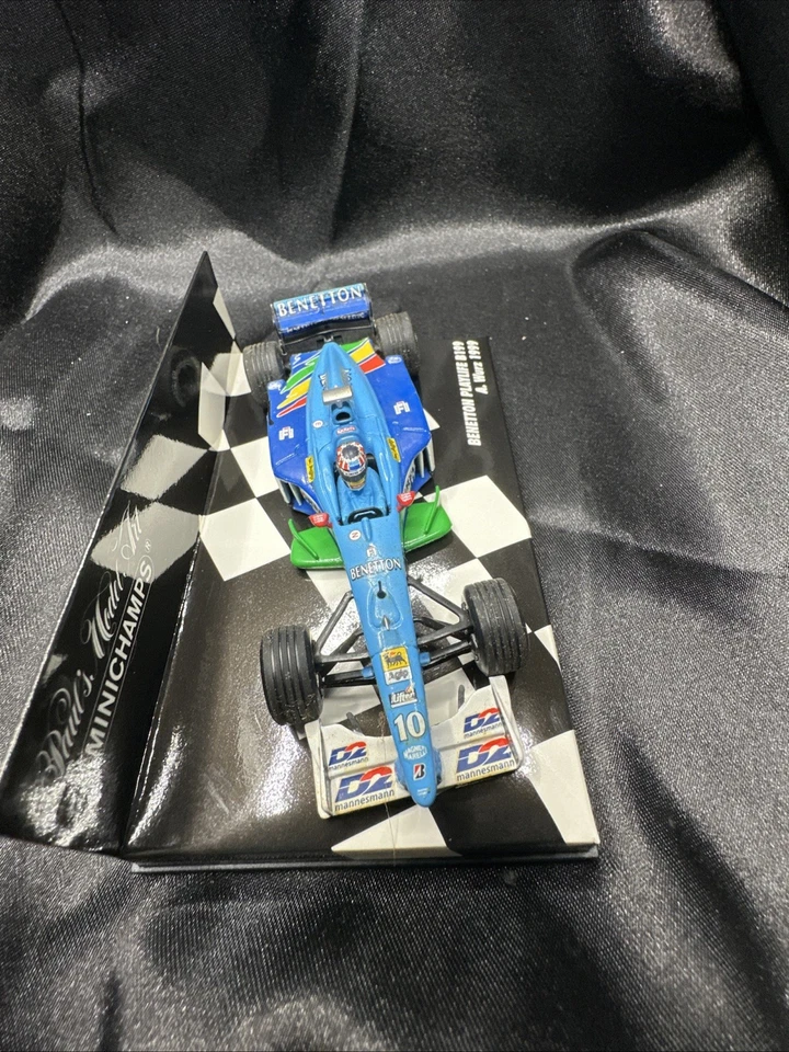 MiniChamps 1/43 F1 Benetton Playlife B199 #10 Alexander Wurz 1999 Boxed USA - Image 3 of 4