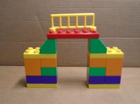 Duplo Lego #10544 The Joker Challenge Batman Superhero Missing Cape O2