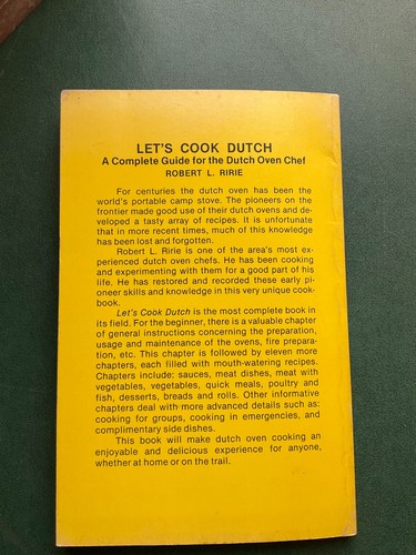Lot of 2 Vintage Cookbooks – Scandinavian Recipes 1956 & Let’s Cook Dutch Oven - Foto 5 di 7