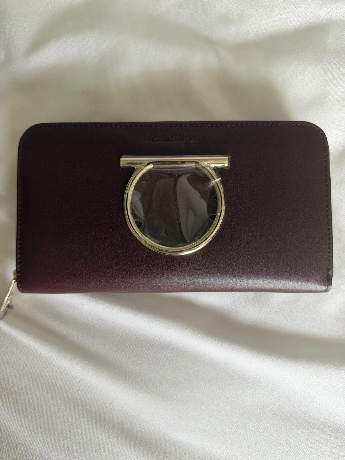 Ferragamo — Salvatore Ferragamo Gancini Wallet