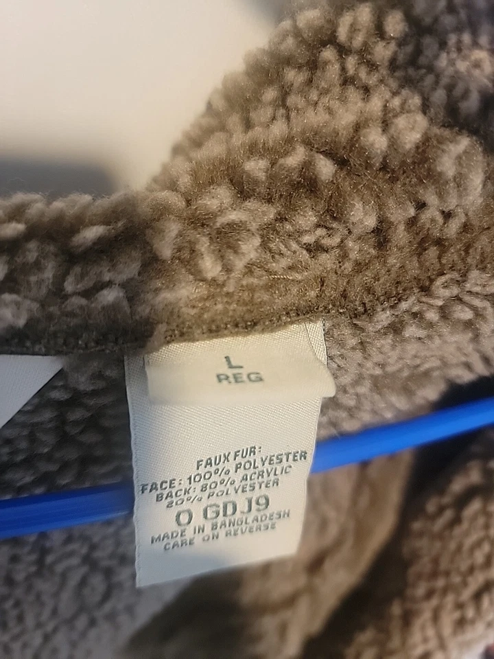 L.L.Bean Womens long sleeve Full Zip faux fur/suede coat w/ hood, size Large - Image 3 of 4